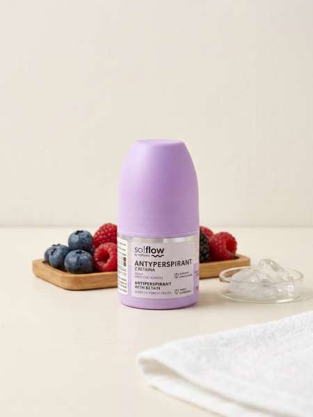 مُزيل عرق ومضاد للتعرق (so!flow Antyperspirant) برائحة فواكه الغابة (Forest Fruits)، والمُدعم بـ البيتاين (Betain).